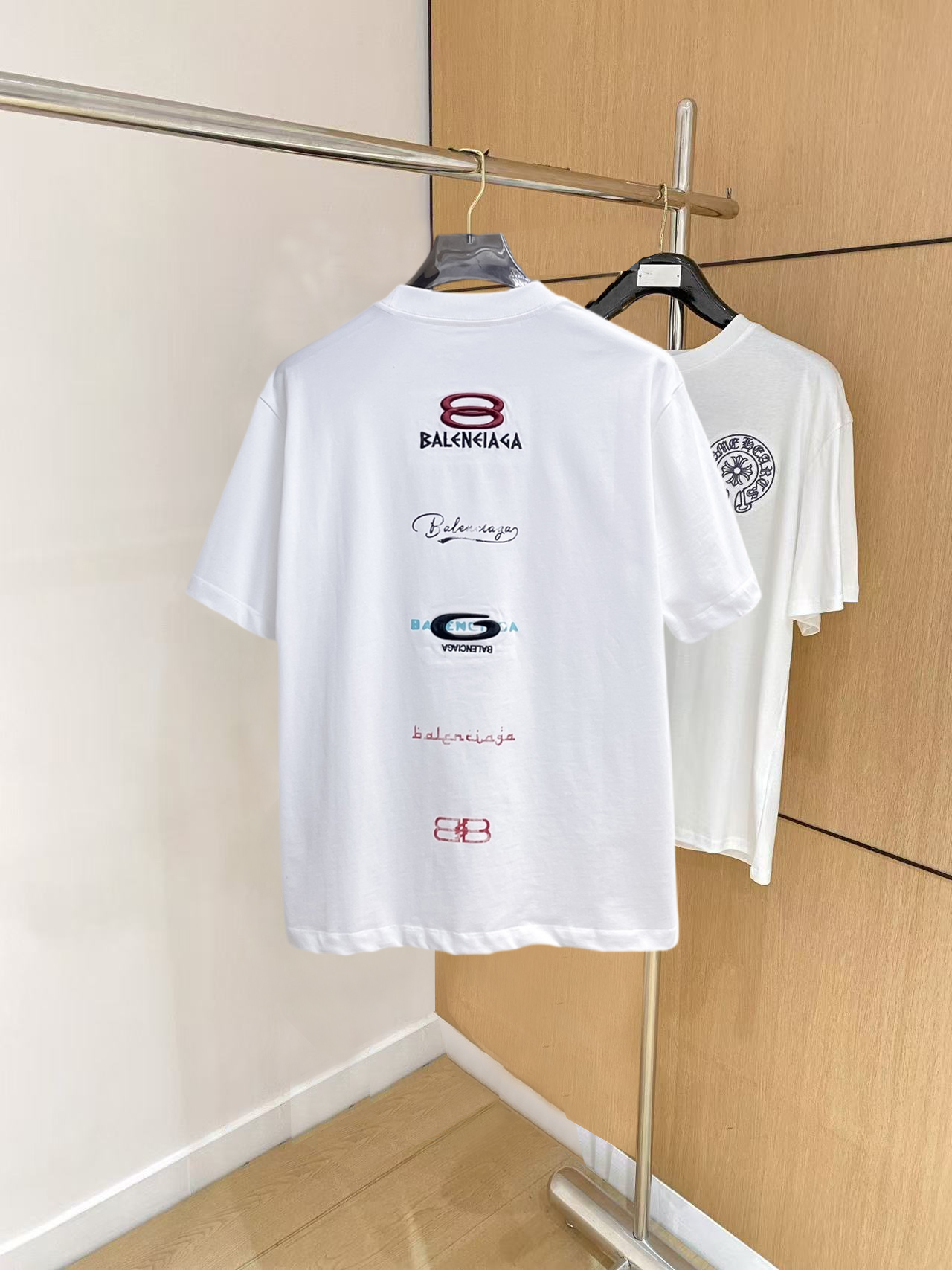 short sleeves